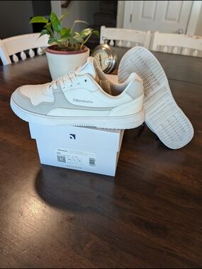 Be Lenka Barebarics Zing White Light Grey Leather Barefoot Sneakers [10]